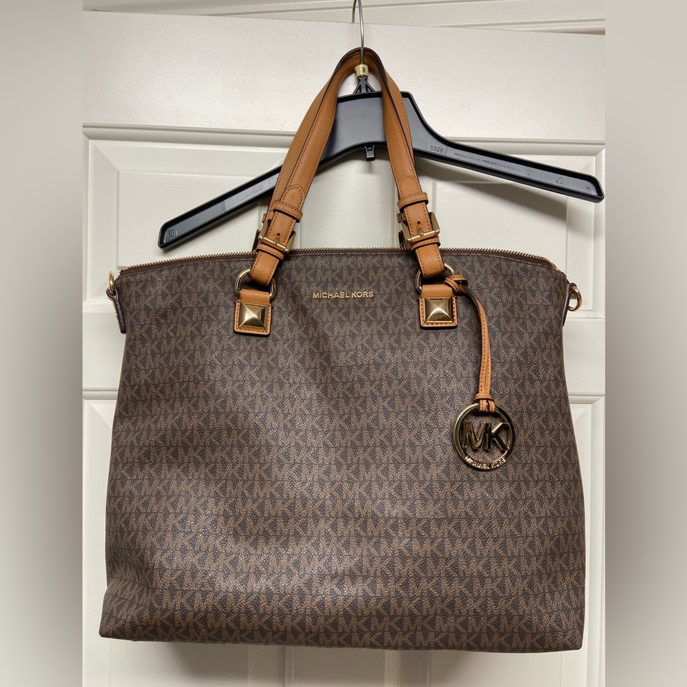Michael Kors tote